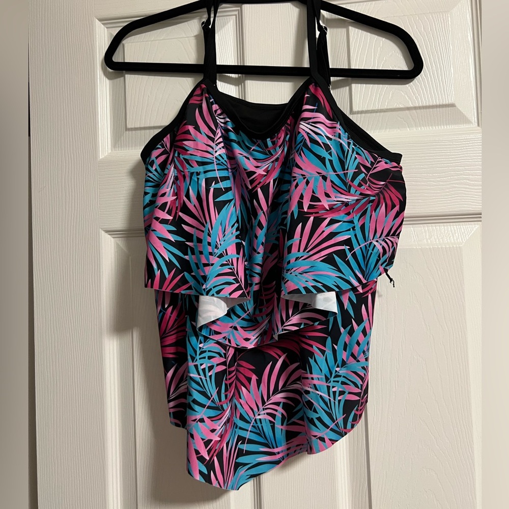 Bathing Suit Set - Picture 2 of 2